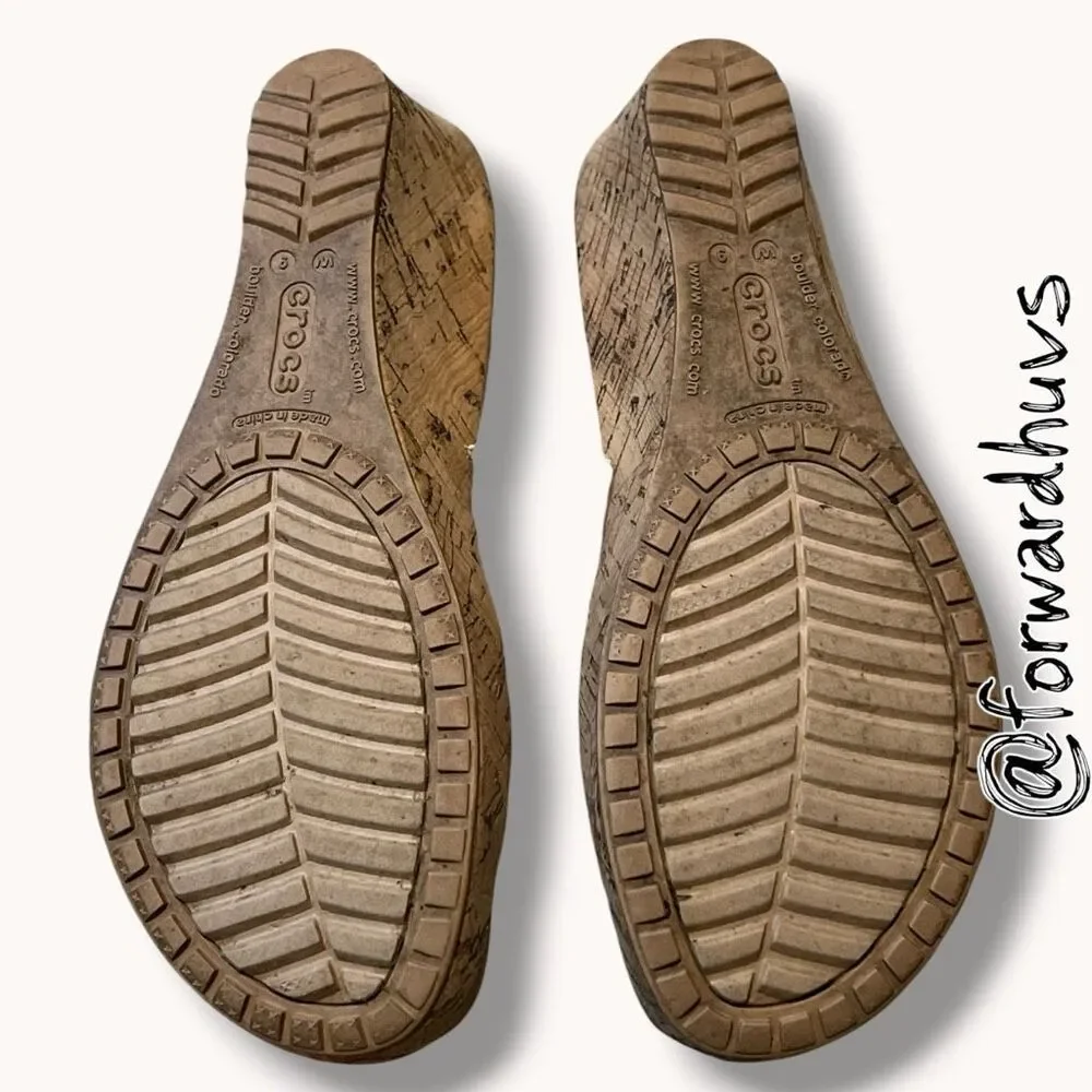 Crocs Cream Cork Wedge Comfort Sandals Women’s Size 9